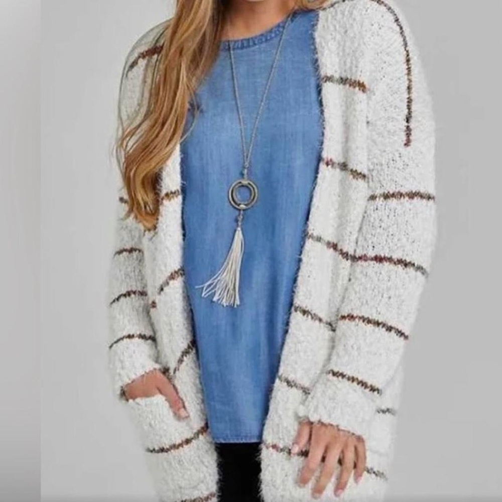 Altar’d State Women’s White and Gray Striped Cardigan